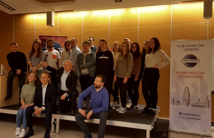 46524015_979285495609769_7348882583272292352_n