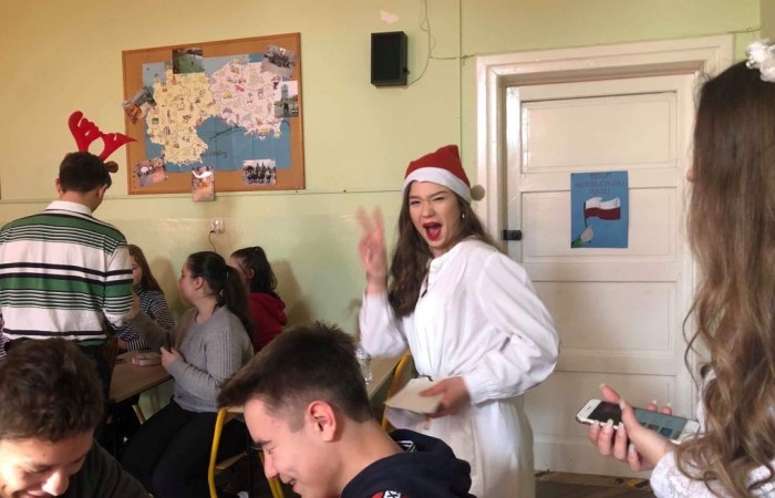 48270783_213216779554913_3377235919894478848_n